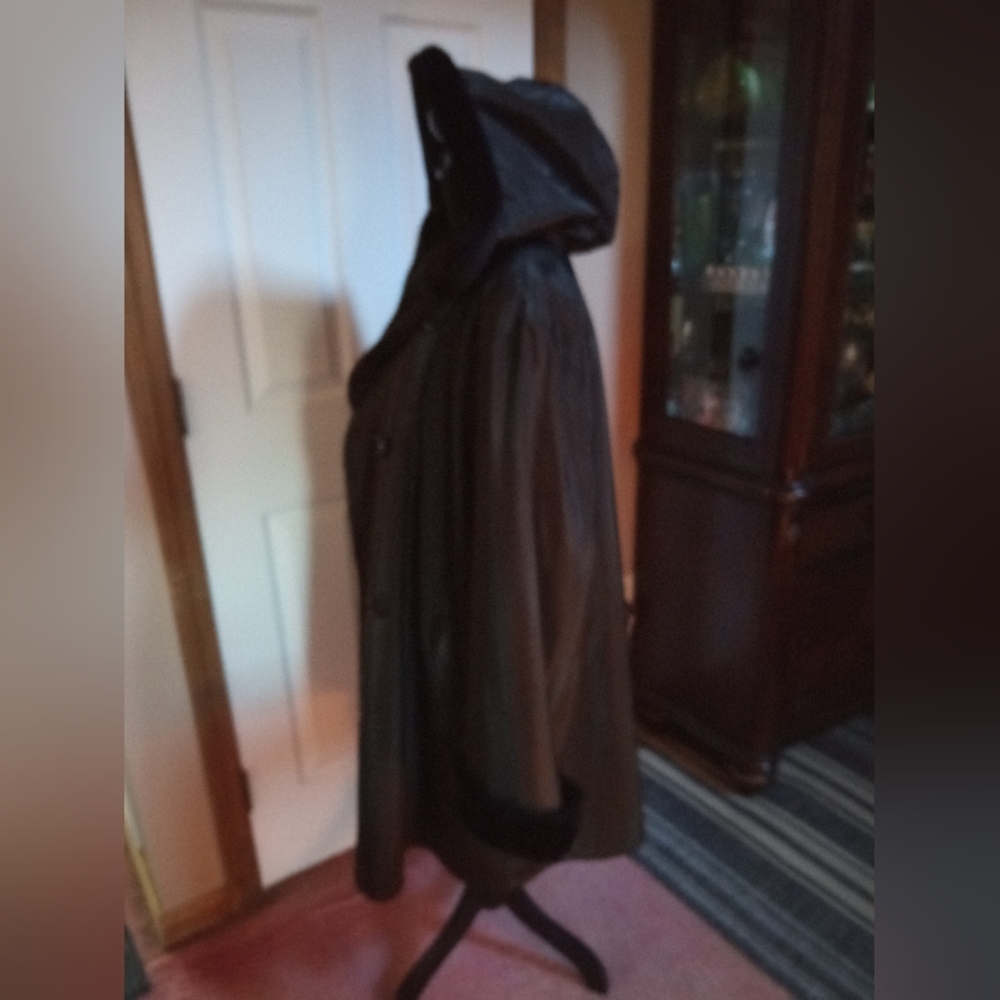 Utex Design Woman's Rain/Snow Coat - image 5